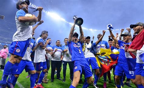 Nueve Con La Novena Todos Los Títulos Que Ha Ganado Cruz Azul En El Estadio Azteca