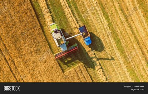 Harvester Machine Image & Photo (Free Trial) | Bigstock