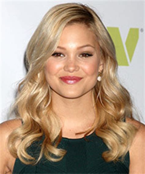 Olivia Holt Long Wavy Golden Blonde Hairstyle