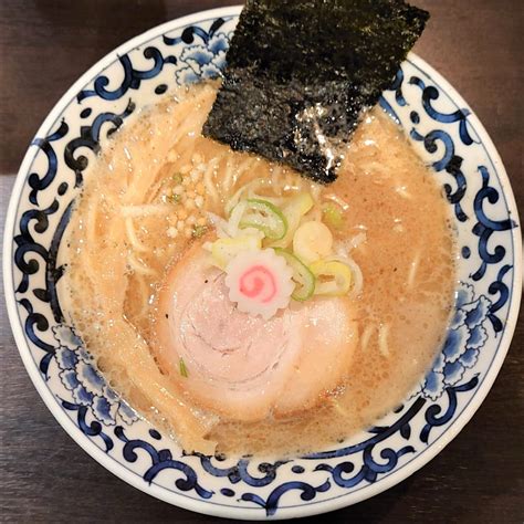 【魚介ラーメン東京駅】魚介豚骨ブームの火付け役！究極の一杯「東京駅 斑鳩」 ラーメンエンジニアの麺ブログ