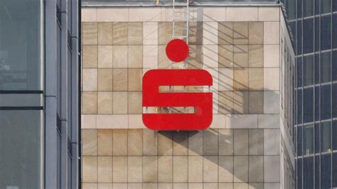 Banken Erste Sparkasse Bietet Komplett Kostenloses Konto Welt