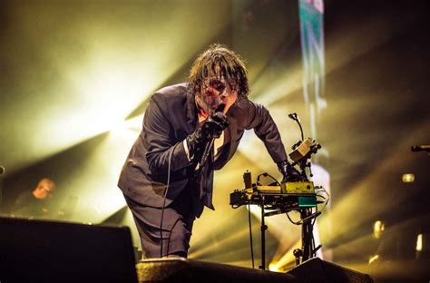 coverage  chemical romance hit sydney  full force