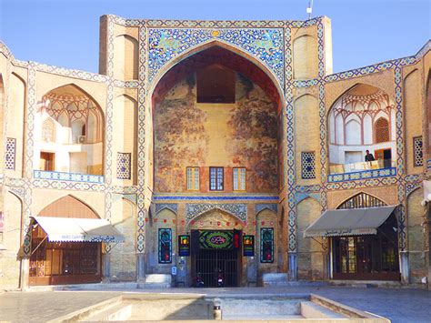 Isfahan Grand Bazaar Photos History Opening Hours