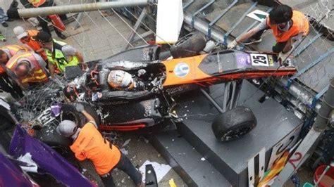 Formula 3 Macau Grand Prix crash: Sophia Florsch survives insane ...