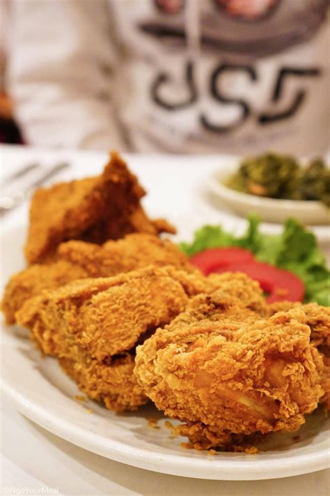 Fried Chicken A La Dooky Chase At Dooky Chases Restaurant In New