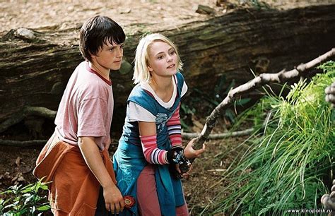 Bridge To Terabithia 2007 Jess Aarons Is Played By Josh Hutcherson