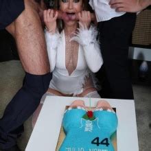 Birthday Party Julia North 4on1 DAP Ass To Mouth Extreme Deepthroat Pee Drink