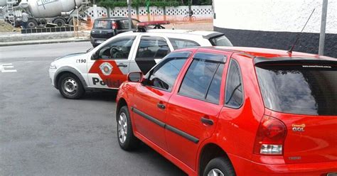 G Homem Rouba Carro Usa Fita Para Adulterar Placa E Preso H