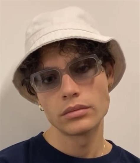 Can Someone Help Me Id These Glasses Rsunglasses