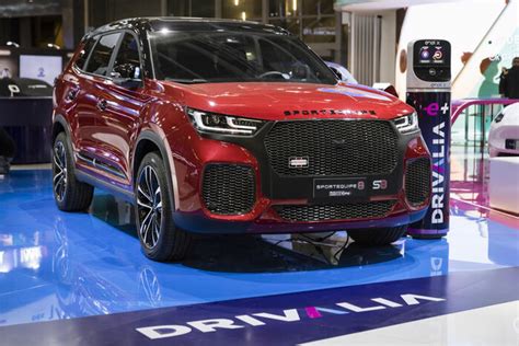 DR Automobiles Groups New Italian Brand Unveils LPG Hybrid Sportequipe