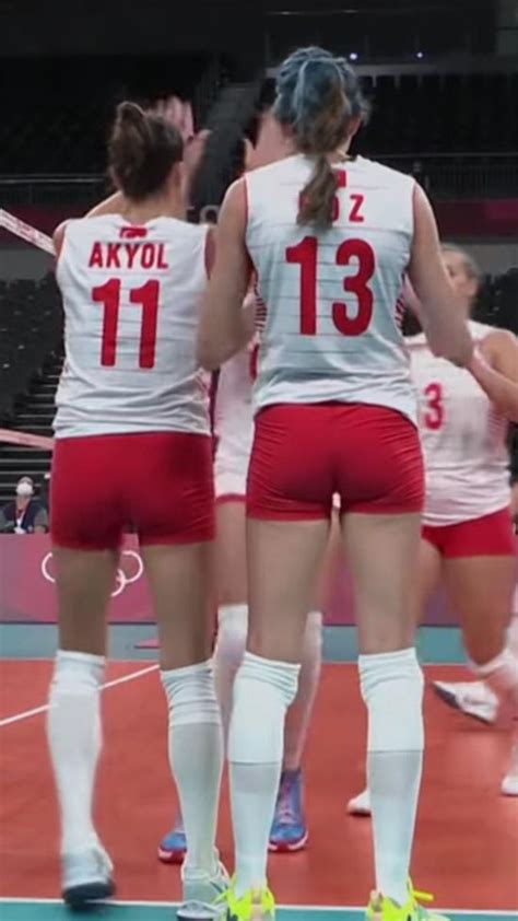 Naz Akyol Ve Meryem Boz Voleybol Kal Alar Sultan