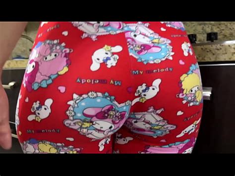 mi hijastra de 18 años cocinando que deliciosa vista me encanta ver su gran culo XVIDEOS