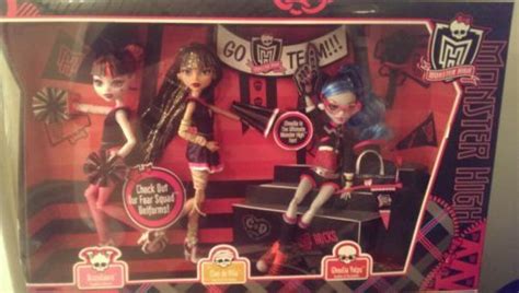 Monster High Fearleading Set 3 Dolls Draculaura Cleo And Ghoulia New In