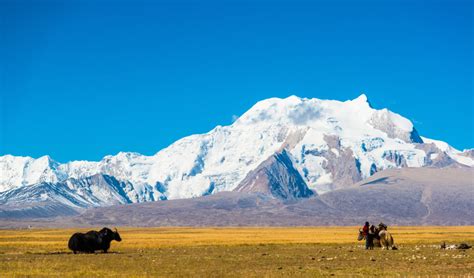 Highest Mountains in Tibet - The Land of Snows