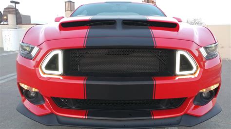 Modern Grill Lights Meets Carbon Fiber Stripes R Mustang