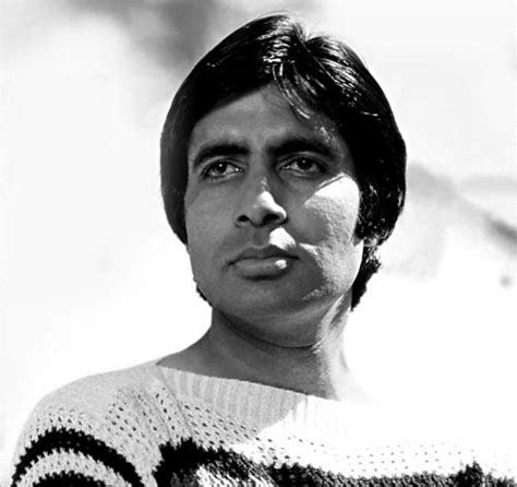 Amitabh Bachchan In 1980 Look – JattDiSite.com