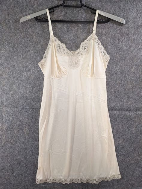 Vintage Lorraine Full Slip Womens Ivory Nylon Lace Gem