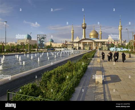 Mausoleum Of Ruhollah Khomeini Hi Res Stock Photography And Images Alamy