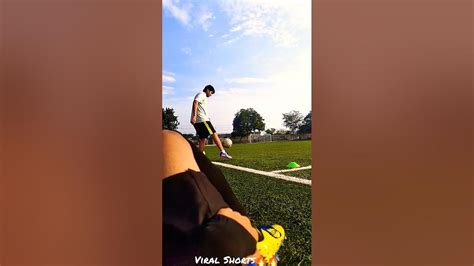 Football⚽swipe😱🔥football Tricks⚽🔥 ☠️viral Shorts🔥🔥sports⚽best Pass