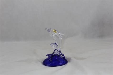 Statuette dauphin en Cristal d Arques socle bleu Label Emmaüs