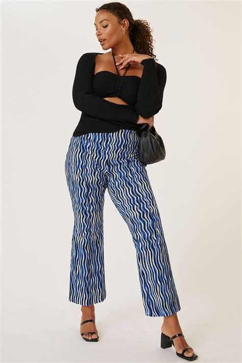 Best Patterned Pants for 2023 - Stylish Printed Pants for Women