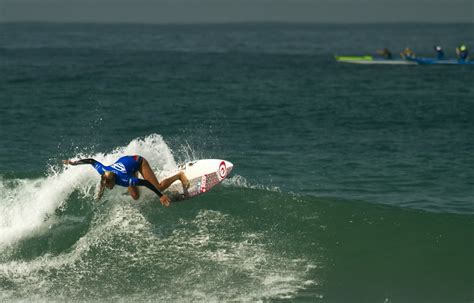 Supergirl Pro Surf Contest Surfer Girls