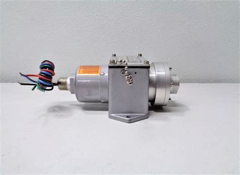 Custom Control Sensors Pressure Switch 646GE1