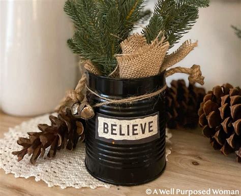 16+ Christmas Tin Can Crafts - CarriDeveron