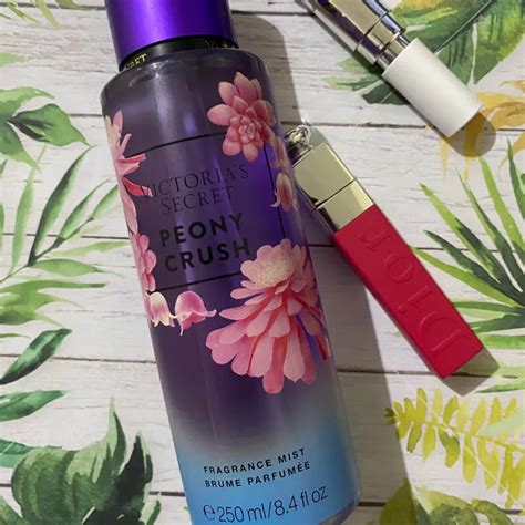 Victorias Secret Peony Crush Fragrance Mist Lazada Ph