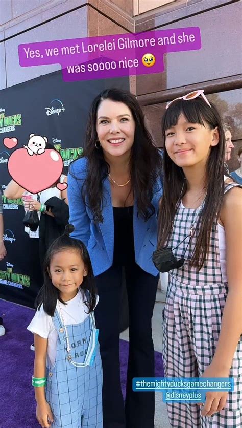 Lauren Graham The Mighty Ducks Game Changers Season 2 Premiere