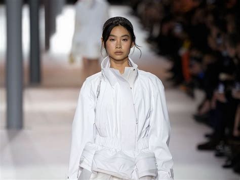 Défilé Louis Vuitton Prêt à Porter Automne Hiver 2024 2025 Paris Elle