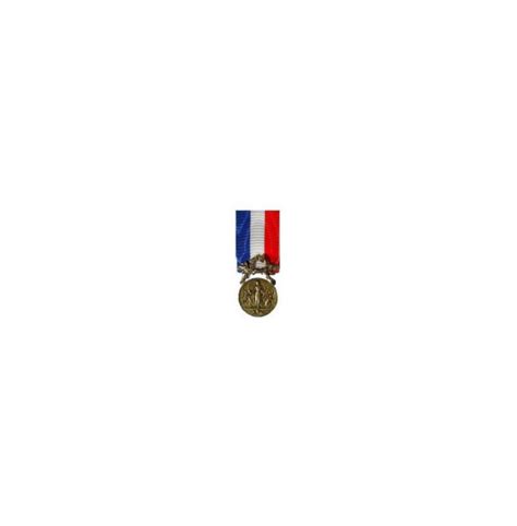 MEDAILLE ACTE DE COURAGE ET DEVOUEMENT BRONZE