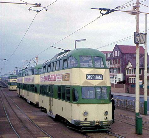 Blackpool Trams Ballon Cars Waiting At Bispham 721 Near Flickr