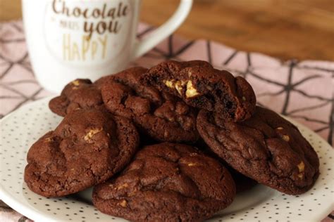 Dark Chocolate Espresso Walnut Cookies - Living on Cookies