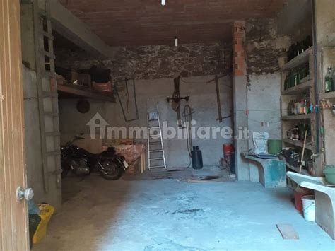 Vendita Terratetto Unifamiliare In Via Carlo Alberto 31 Dorgali Buono