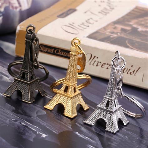 Vintage Eiffel Tower Paris Tower Key Chain Creative Metal Model Keyring