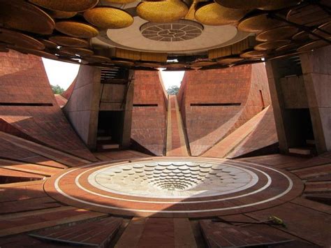 The Matrimandir, interior. A space for those who want to learn to focus ...