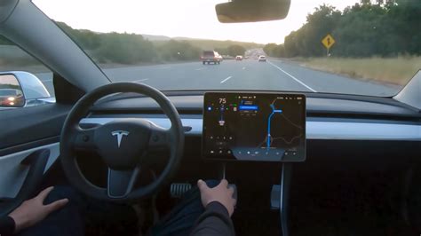 Tesla Zeigt Den Autopilot Modus Der Nächsten Generation Gq Germany