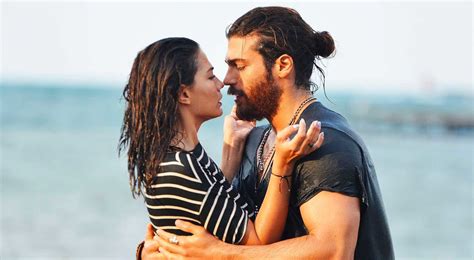 Can Yaman y Demet Özdemir podrían protagonizar juntos una nueva serie