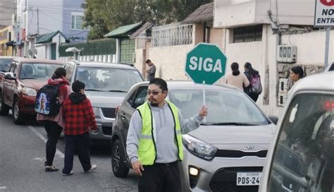 En Quito Los Padres Se Convierten En Vigilantes