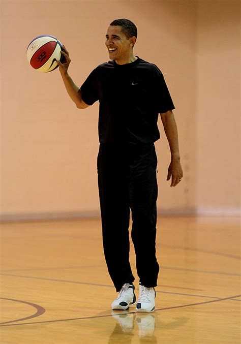 obama+basketball (image)