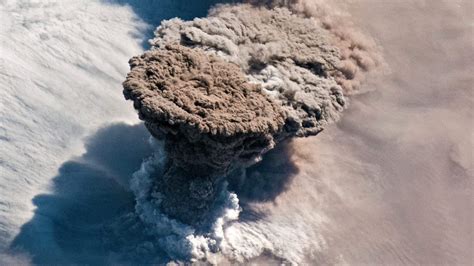 Nasa Captured Aerial Shots Of The Enormous Volcanic Eruption In Russia Freeyork