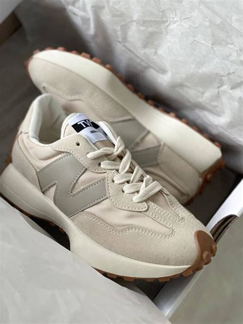 Кроссовки в стиле new balance жіночі кросівки — цена 1190 грн в ...