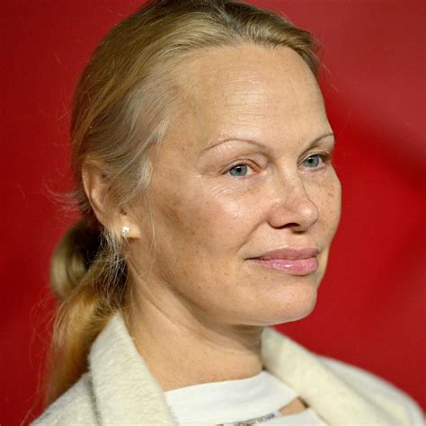 Pamela Anderson Reveals Why She Stopped Wearing Makeup On The Red Carpet