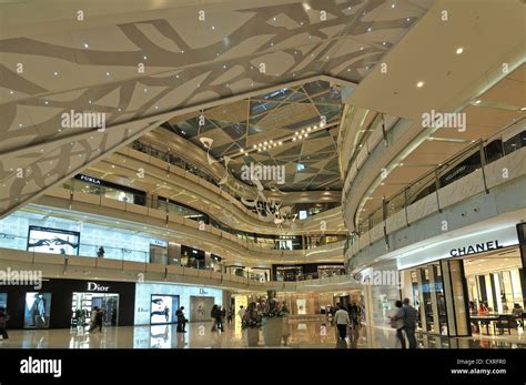 IFC Mall, Pudong, Shanghai, China, Asia Stock Photo - Alamy
