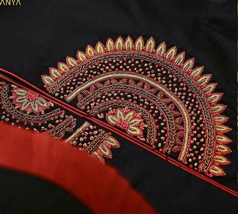 Pin Di ALMEENAPRABHU Su Embroidery N Aari Work