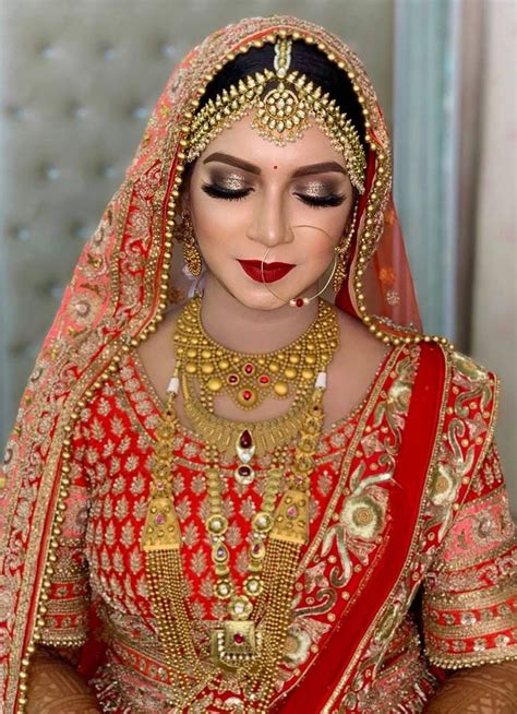 Pin By Padma Nathella On Bridal Bridal Makeup Images Gold Bridal