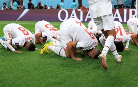 World Cup 2022: Why Muslim players are prostrating when celebrating ...