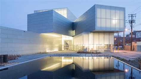 Painting With Light The Ethereal Glass Fa Ades Of Steven Holl Architects