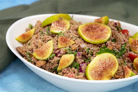 Bulgur Salatası Tarifleri Kolay ve Nefis 17 Bulgurlu Salata Tarifi